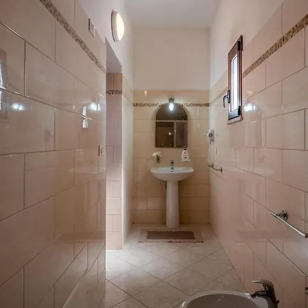 Apartment Maddalena - Monolocale 3 *
